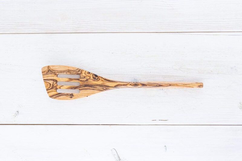 Pfannenwender (runder Griff) mit Rillen