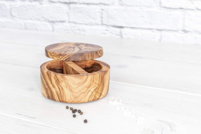 Salz- und Pfefferbehälter